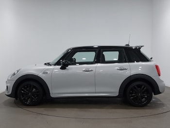 Used MINI Hatch 2019 for sale - 77977551: Photo