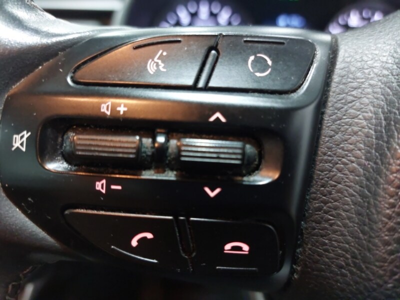 Used Kia Stonic 2019 for sale - 78013635: Photo 12