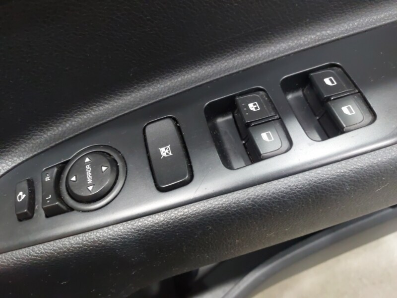 Used Kia Stonic 2019 for sale - 78013635: Photo 14