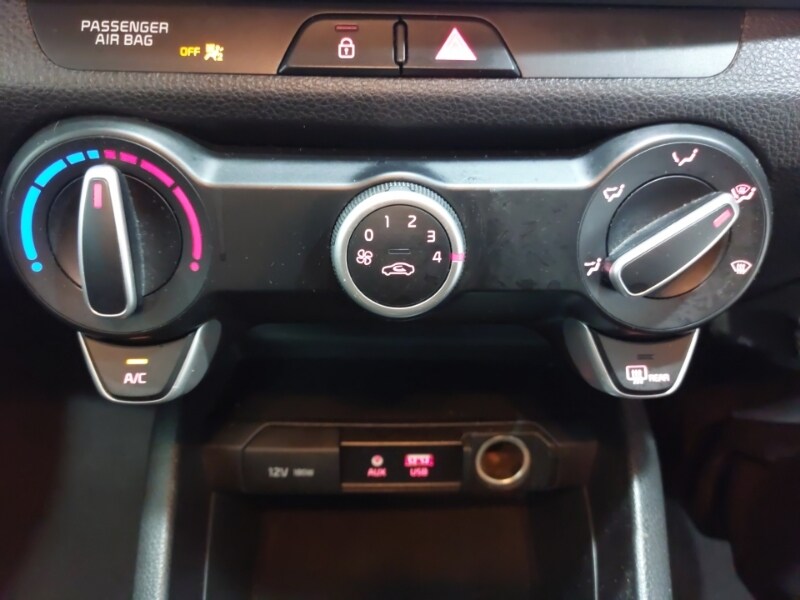 Used Kia Stonic 2019 for sale - 78013635: Photo 18