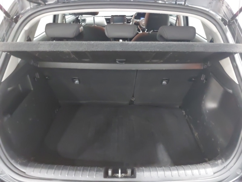 Used Kia Stonic 2019 for sale - 78013635: Photo 8