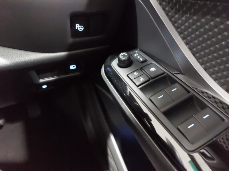 Used Toyota C-HR 2023 for sale - 77580368: Photo 13