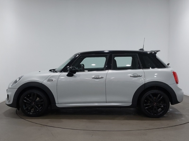Used MINI Hatch 2019 for sale - 77325297: Photo 4