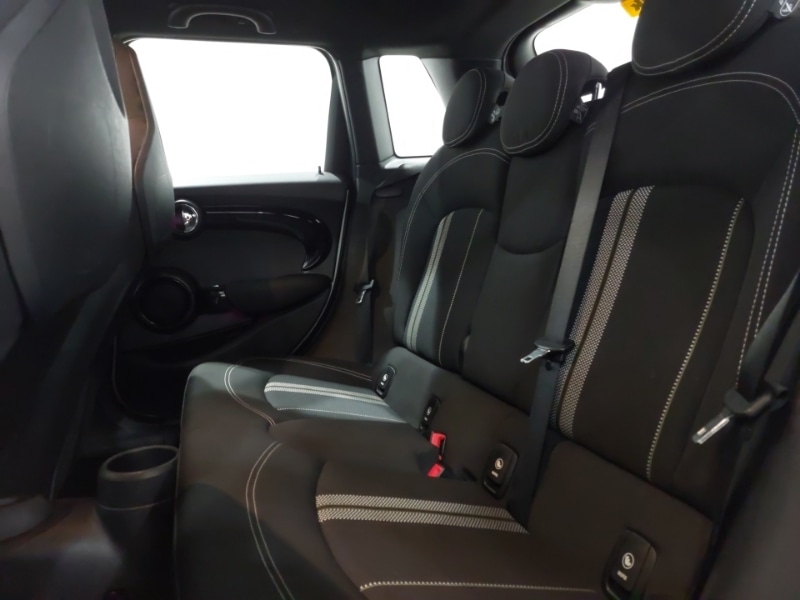 Used MINI Hatch 2019 for sale - 77325297: Photo 6