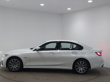 Used BMW 3 Series 2022 for sale - 79139105: Photo
