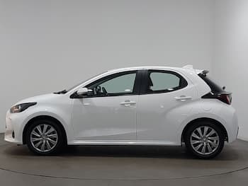 Used Toyota Yaris 2023 for sale - 79673257: Photo