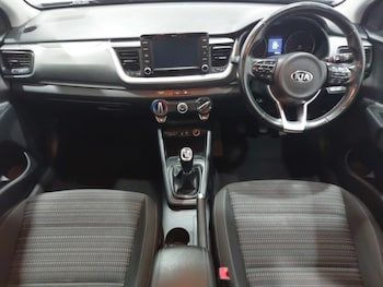 Used Kia Stonic 2019 for sale - 78567528: Photo