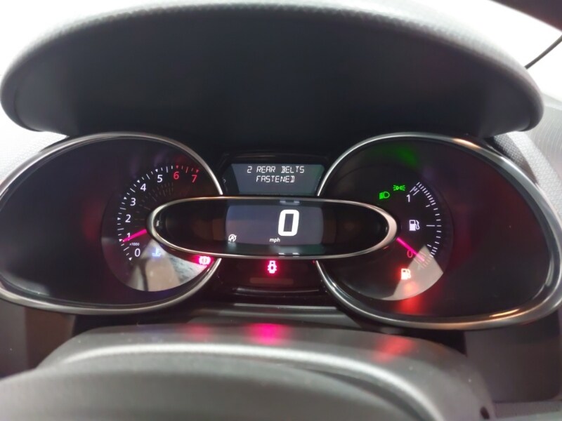 Used Renault Clio 2017 for sale - 77874469: Photo 11