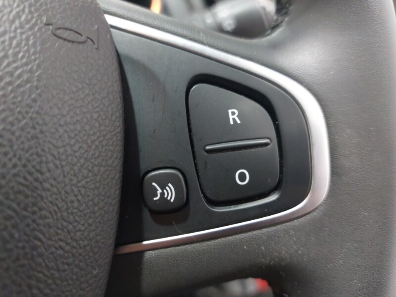 Used Renault Clio 2017 for sale - 77874469: Photo 14