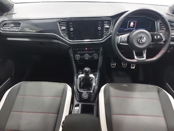 Used Volkswagen T-Roc 2019 for sale - 78766906: Photo