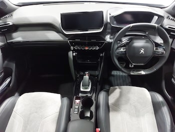 Used Peugeot 2008 2020 for sale - 78518944: Photo