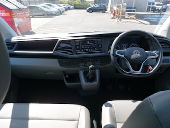 Used Volkswagen Transporter Shuttle 2024 for sale - 79501615: Photo