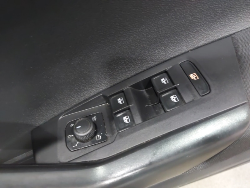 Used Volkswagen Taigo 2023 for sale - 78147211: Photo 14