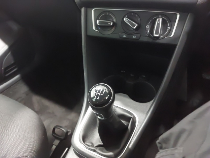 Used Volkswagen Polo 2016 for sale - 76708200: Photo 12