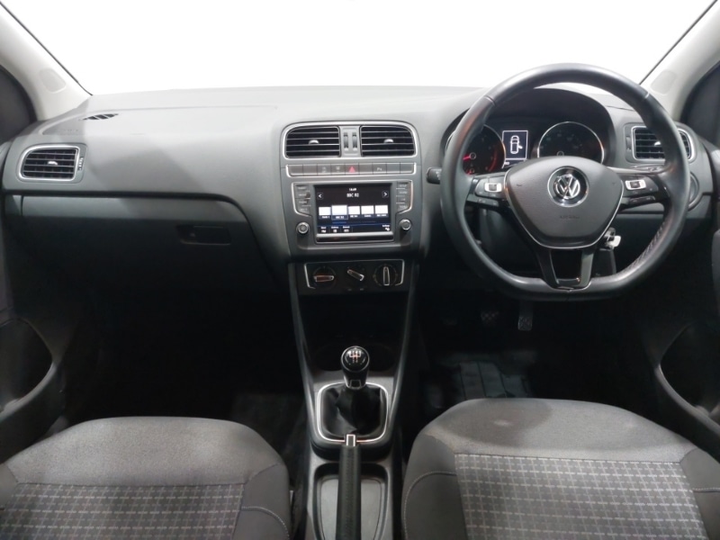 Used Volkswagen Polo 2016 for sale - 76708200: Photo 2