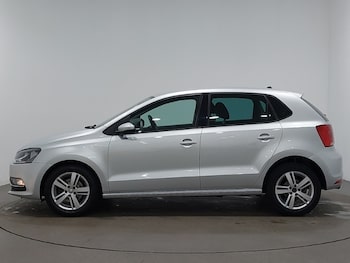 Used Volkswagen Polo 2016 for sale - 76708200: Photo