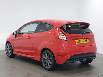 Used Ford Fiesta 2017 for sale - 76464960: Photo