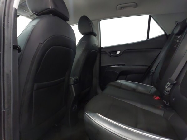 Used Kia Stonic 2021 for sale - 76275535: Photo 6