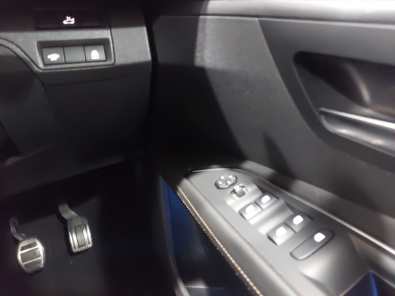 Used Peugeot 3008 2018 for sale - 77694939: Photo 13