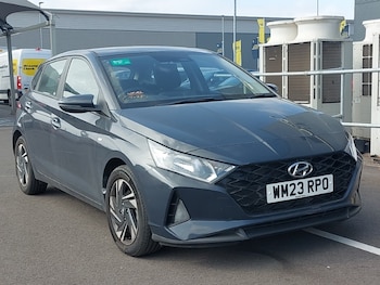 Used Hyundai i20 2023 for sale - 79356336: Photo