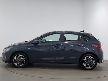 Used Hyundai i20 2023 for sale - 79356336: Photo
