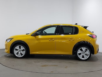 Used Peugeot 208 2022 for sale - 79586409: Photo