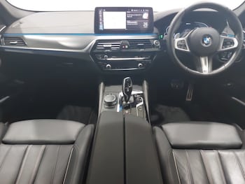 Used BMW 5 Series 2021 for sale - 75702036: Photo
