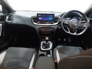 Used Kia Ceed 2021 for sale - 77070256: Photo