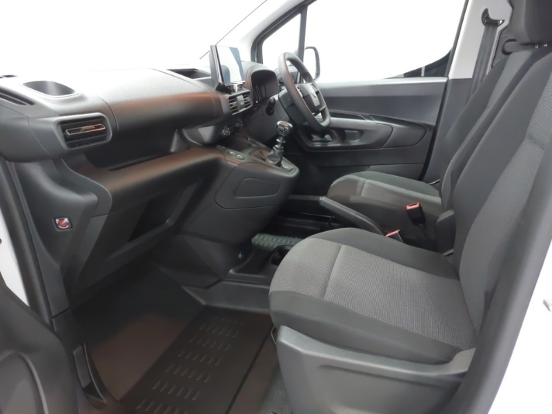 Used Citroen Berlingo 2024 for sale - 76537240: Photo 5