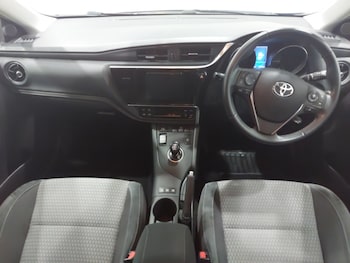 Used Toyota Auris 2018 for sale - 77531256: Photo