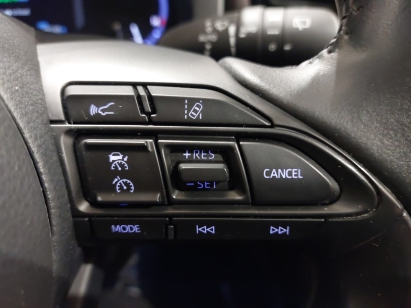 Used Toyota Yaris Cross 2022 for sale - 76282283: Photo 18