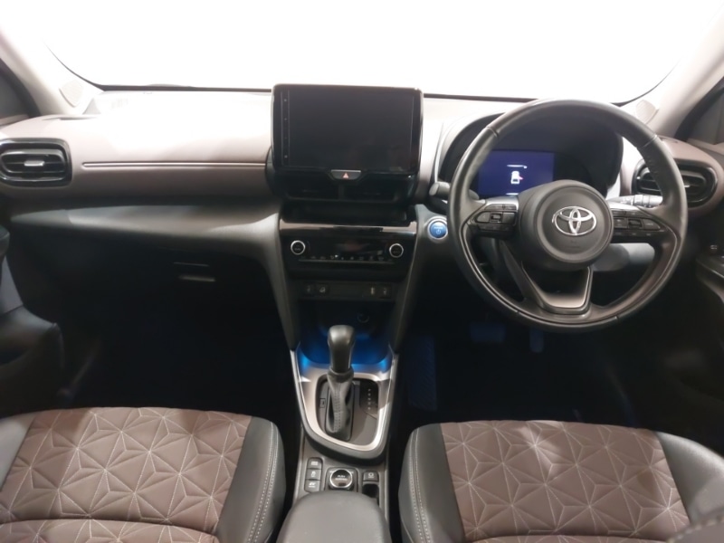 Used Toyota Yaris Cross 2022 for sale - 76282283: Photo 2
