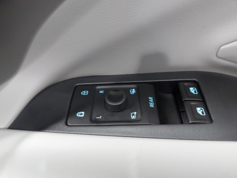 Used Ford Explorer 2025 for sale - 76880370: Photo 14