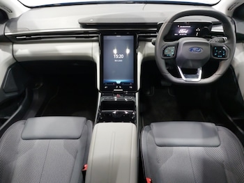 Used Ford Explorer 2025 for sale - 76880370: Photo