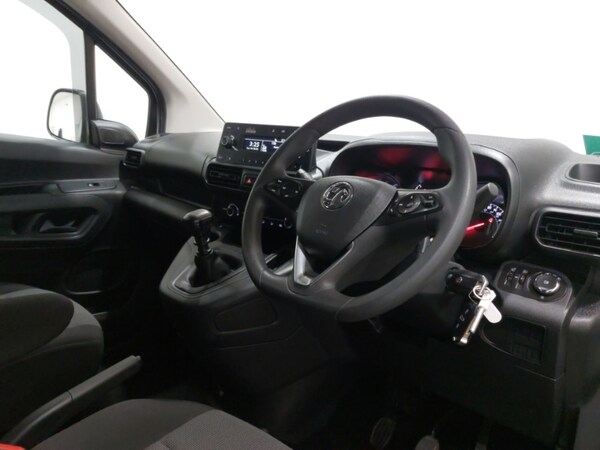 Used Vauxhall Combo 2021 for sale - 76271960: Photo 2