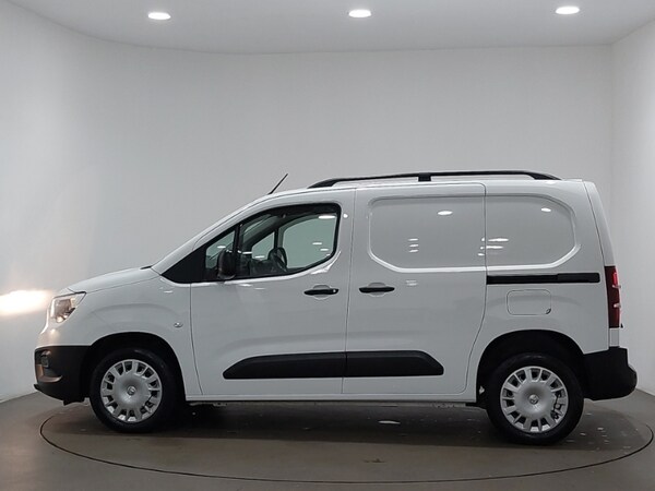 Used Vauxhall Combo 2021 for sale - 76271960: Photo 4