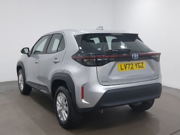 Used Toyota Yaris Cross 2023 for sale - 79164600: Photo