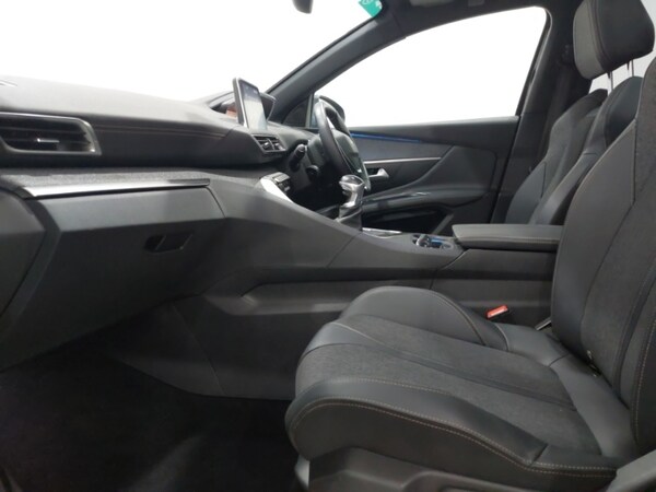 Used Peugeot 3008 2019 for sale - 76233810: Photo 5