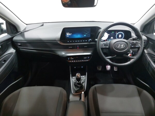 Used Hyundai BAYON 2024 for sale - 76264905: Photo 2