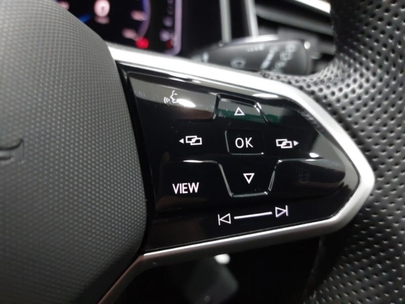 Used Volkswagen T-Roc 2022 for sale - 77702351: Photo 14