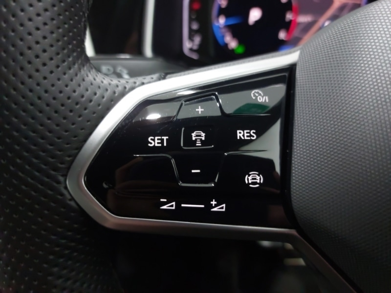 Used Volkswagen T-Roc 2022 for sale - 77702351: Photo 15