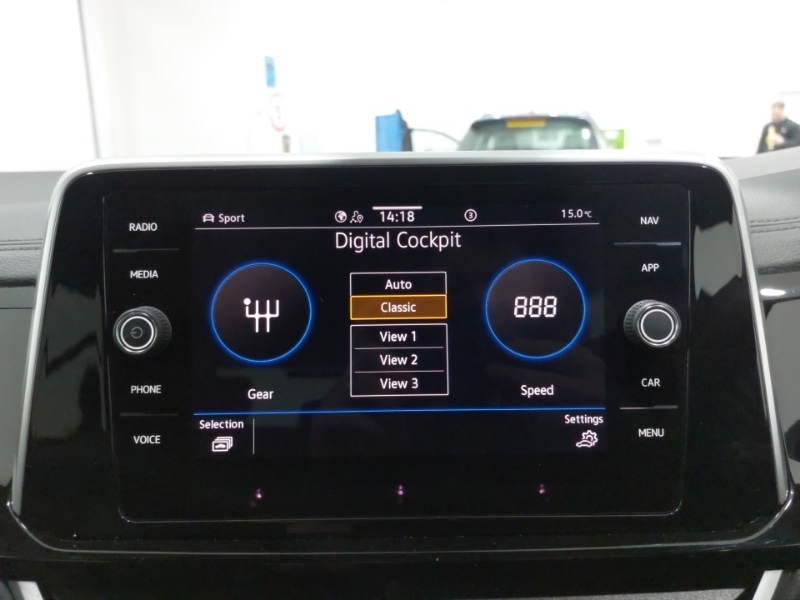 Used Volkswagen T-Roc 2022 for sale - 77702351: Photo 16