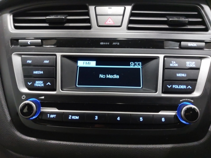 Used Hyundai i20 2017 for sale - 77194155: Photo 17