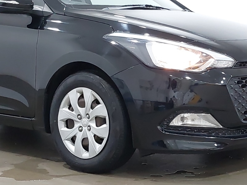 Used Hyundai i20 2017 for sale - 77194155: Photo 9