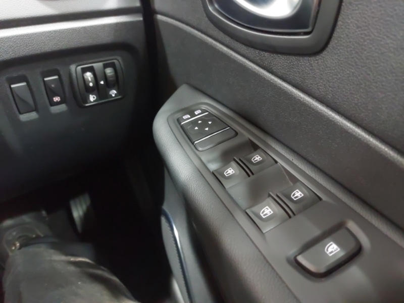 Used Renault Captur 2017 for sale - 76589435: Photo 13