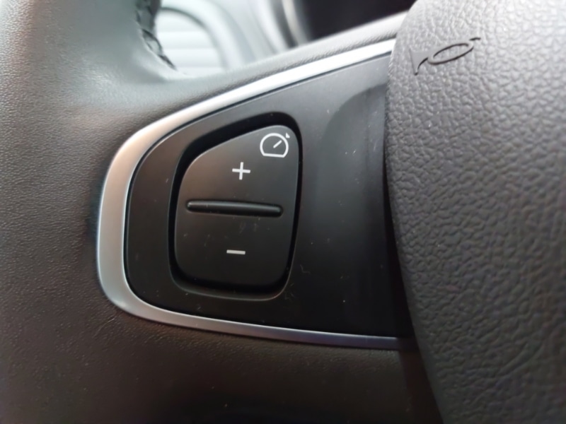 Used Renault Captur 2017 for sale - 76589435: Photo 15