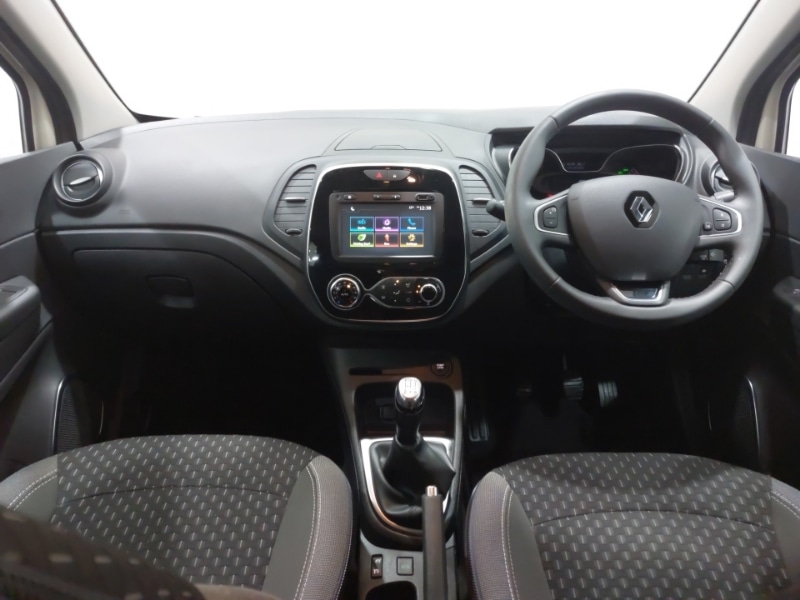 Used Renault Captur 2017 for sale - 76589435: Photo 2