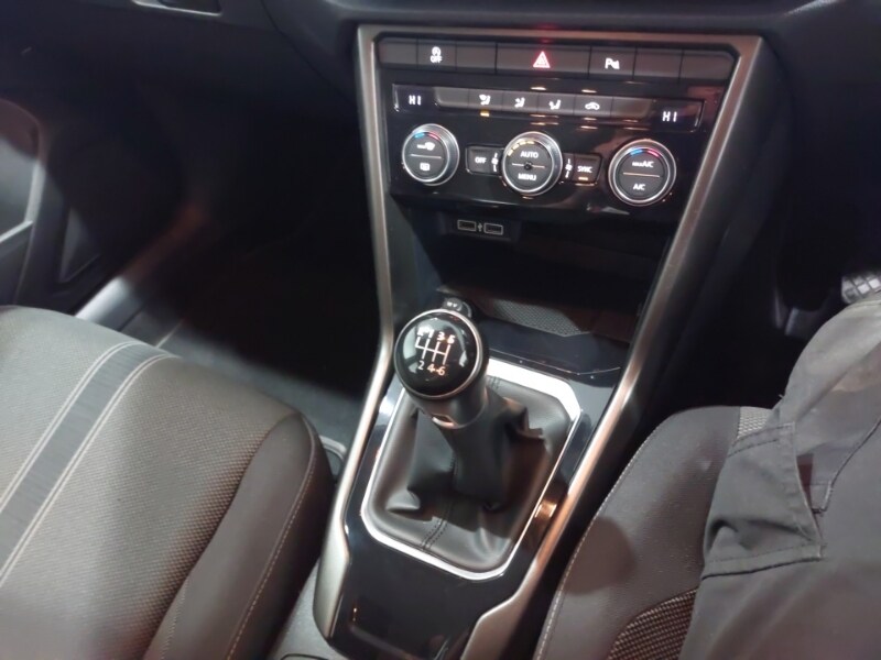 Used Volkswagen T-Roc 2018 for sale - 77273254: Photo 12