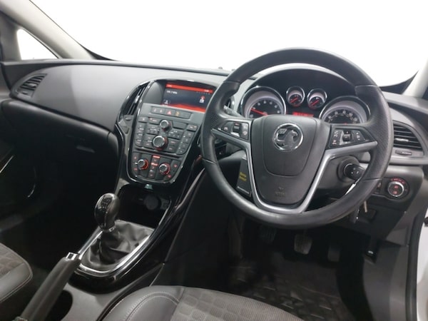 Used Vauxhall Astra GTC 2016 for sale - 76339126: Photo 2