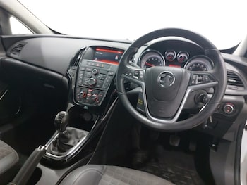 Used Vauxhall Astra GTC 2016 for sale - 76339126: Photo 2
